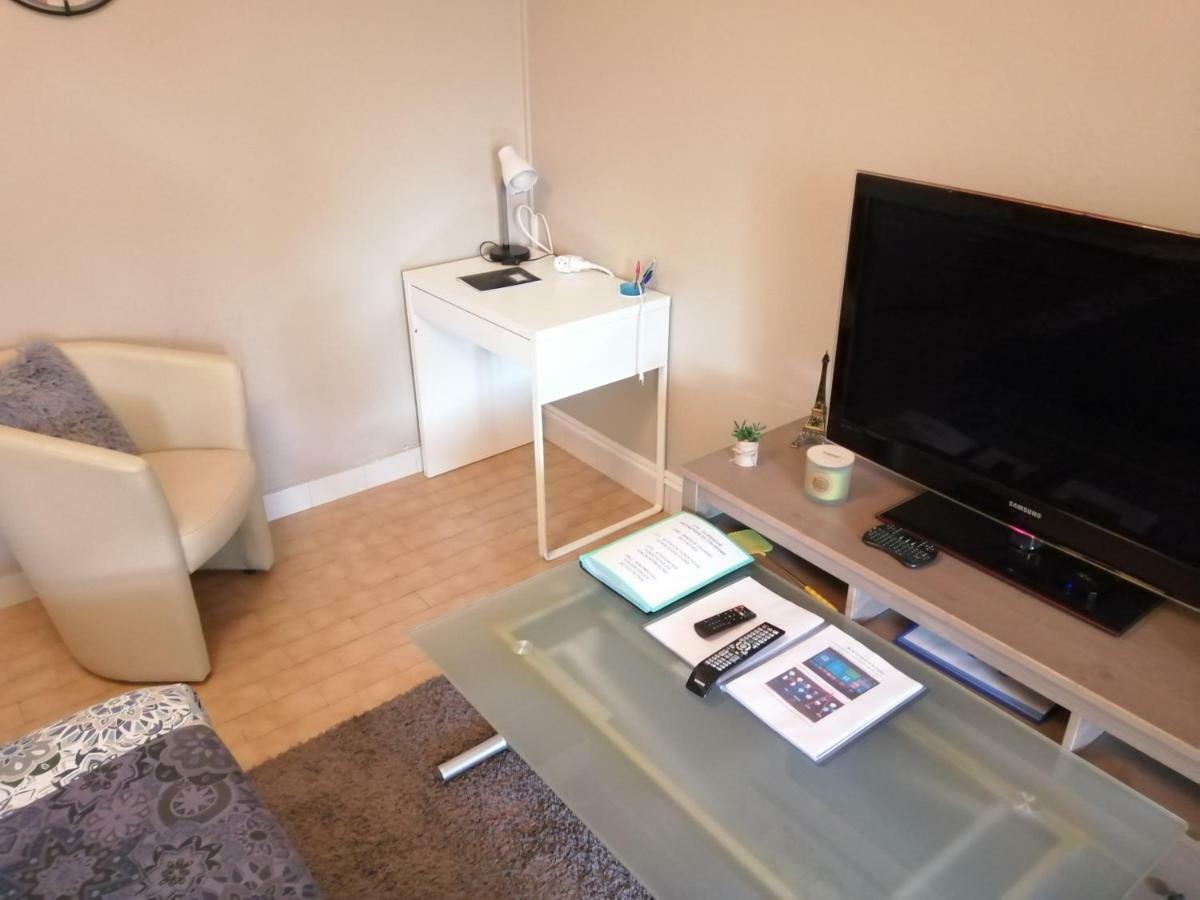 Appartement Type F2 Proche Paris 25 Km أنْدييِ المظهر الخارجي الصورة