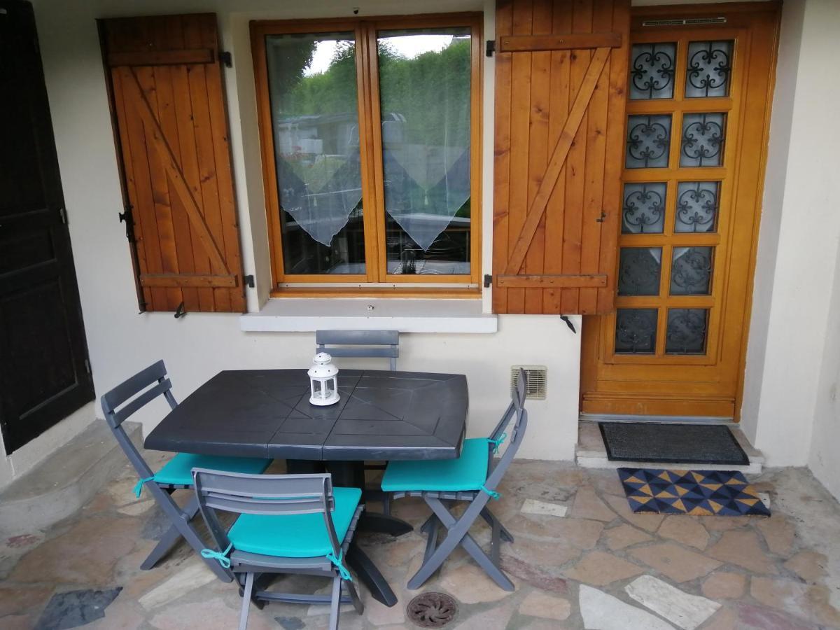 Appartement Type F2 Proche Paris 25 Km أنْدييِ المظهر الخارجي الصورة