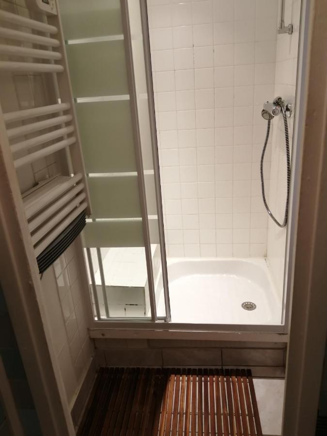Appartement Type F2 Proche Paris 25 Km أنْدييِ المظهر الخارجي الصورة