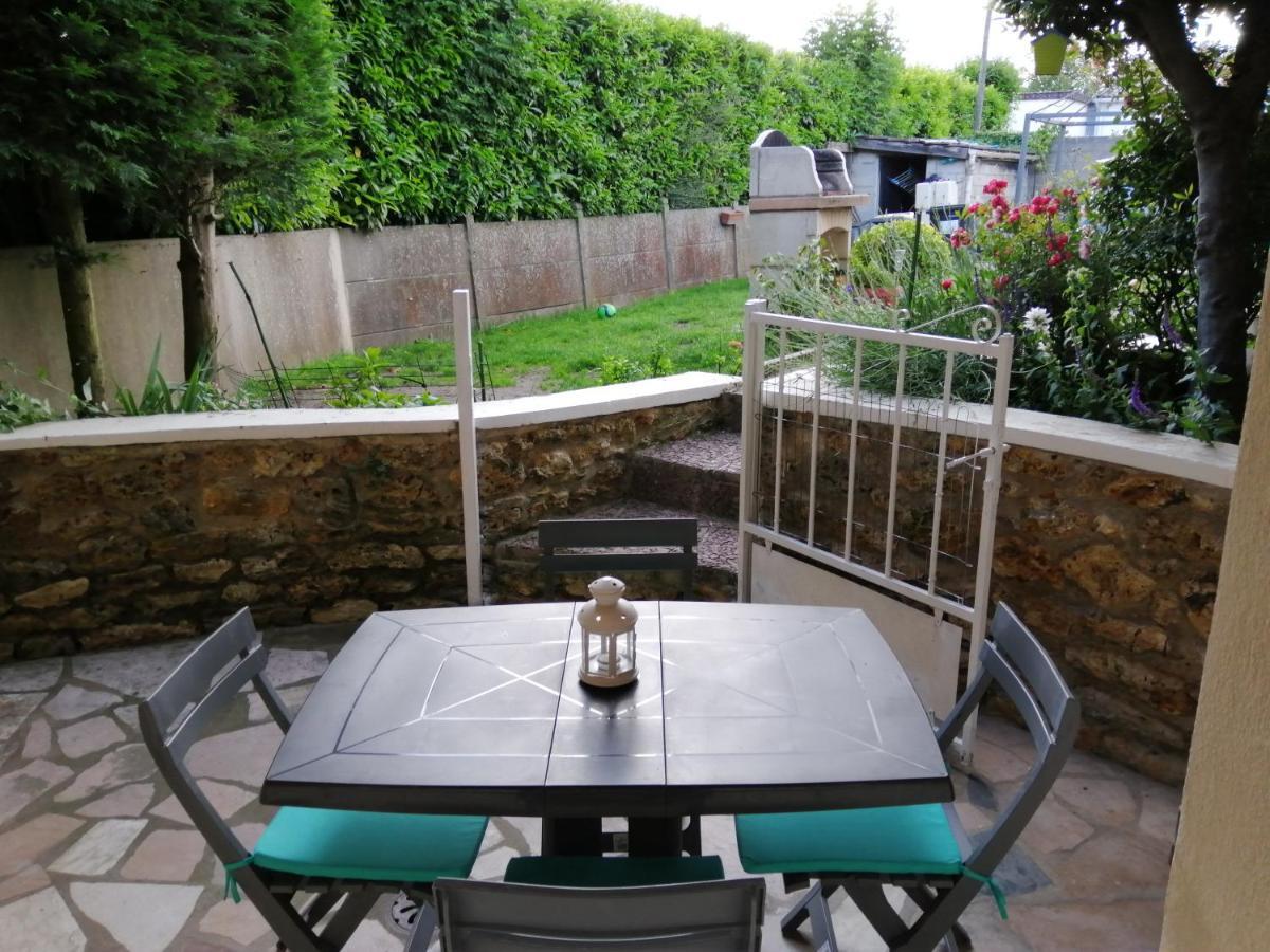 Appartement Type F2 Proche Paris 25 Km أنْدييِ المظهر الخارجي الصورة